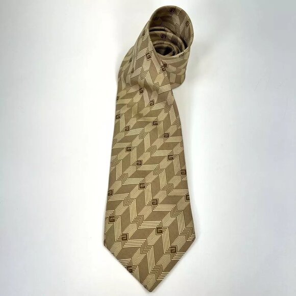 Gucci Mens Tie Necktie Beige Black Geometric 100% Silk Tied Woven Italy Classic - Picture 1 of 12